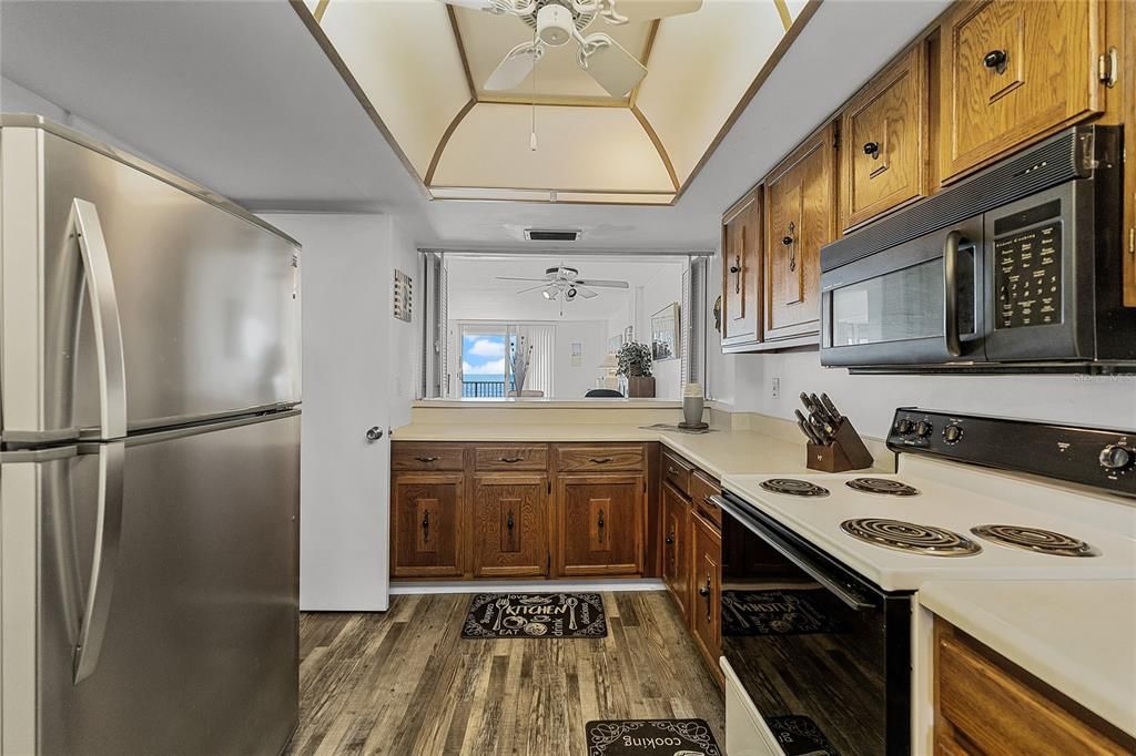 待售: $365,000 (2 贝兹, 2 浴室, 1131 平方英尺)