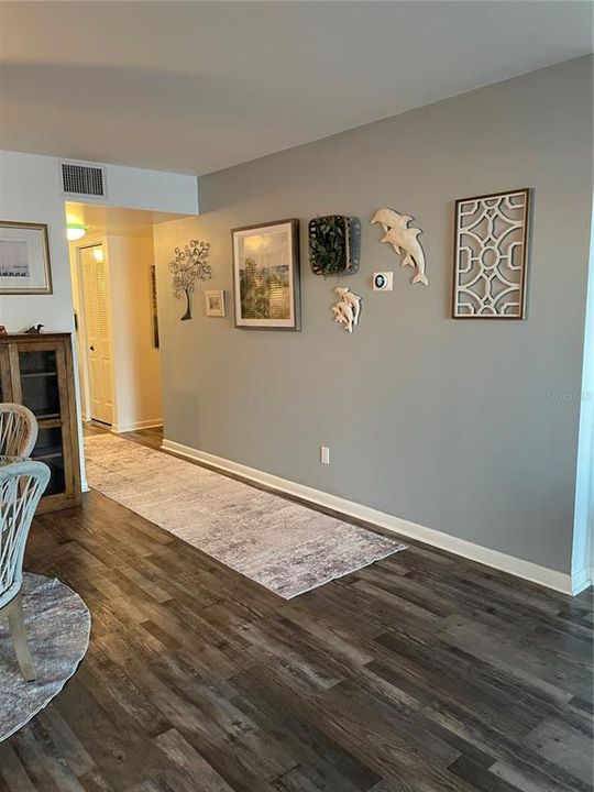 待售: $365,000 (2 贝兹, 2 浴室, 1131 平方英尺)