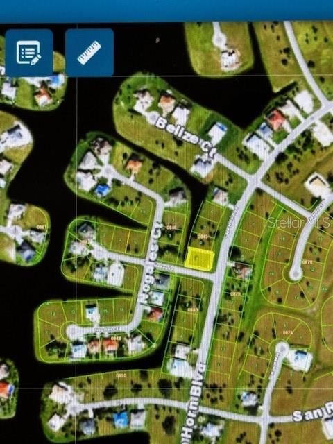 На продажу: $39,000 (0.24 acres)