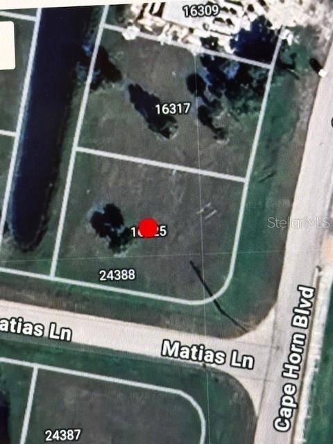 На продажу: $39,000 (0.24 acres)