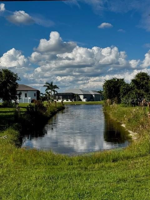 На продажу: $39,000 (0.24 acres)