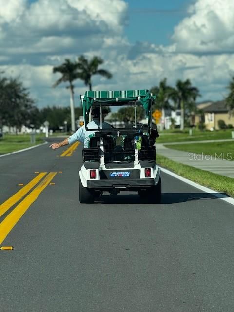 На продажу: $39,000 (0.23 acres)