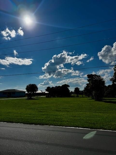 На продажу: $39,000 (0.23 acres)