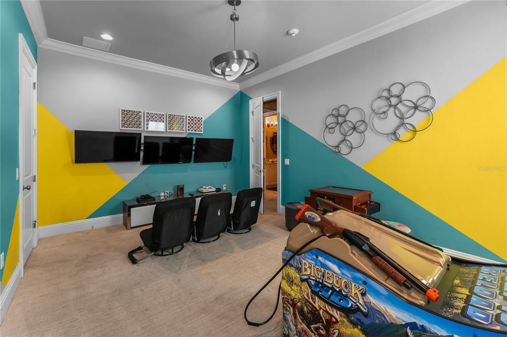 For Sale: $3,175,000 (11 beds, 11 baths, 7901 Square Feet)