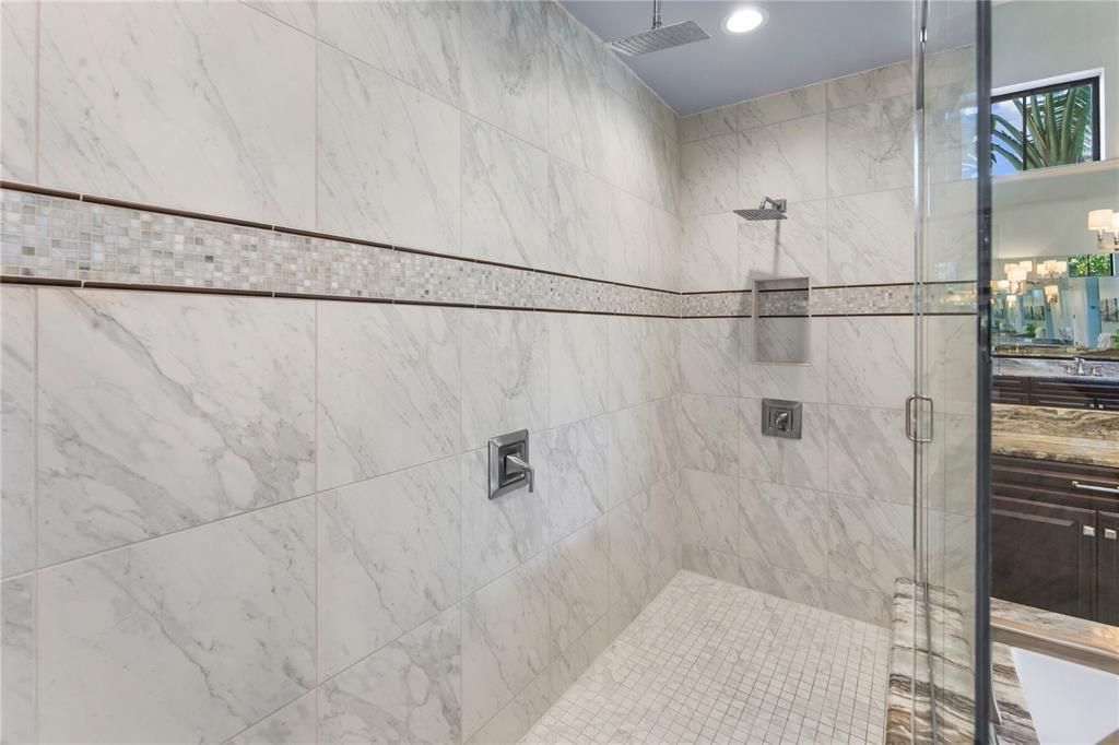 For Sale: $3,175,000 (11 beds, 11 baths, 7901 Square Feet)