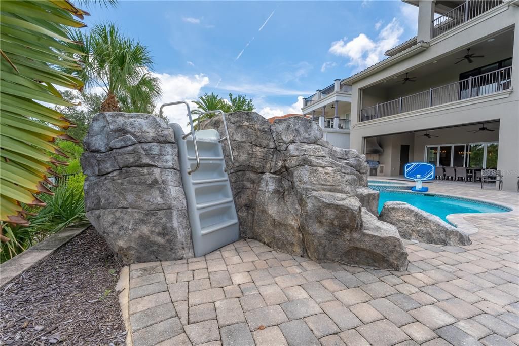 For Sale: $3,175,000 (11 beds, 11 baths, 7901 Square Feet)