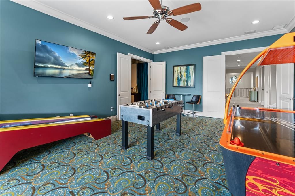 For Sale: $3,175,000 (11 beds, 11 baths, 7901 Square Feet)