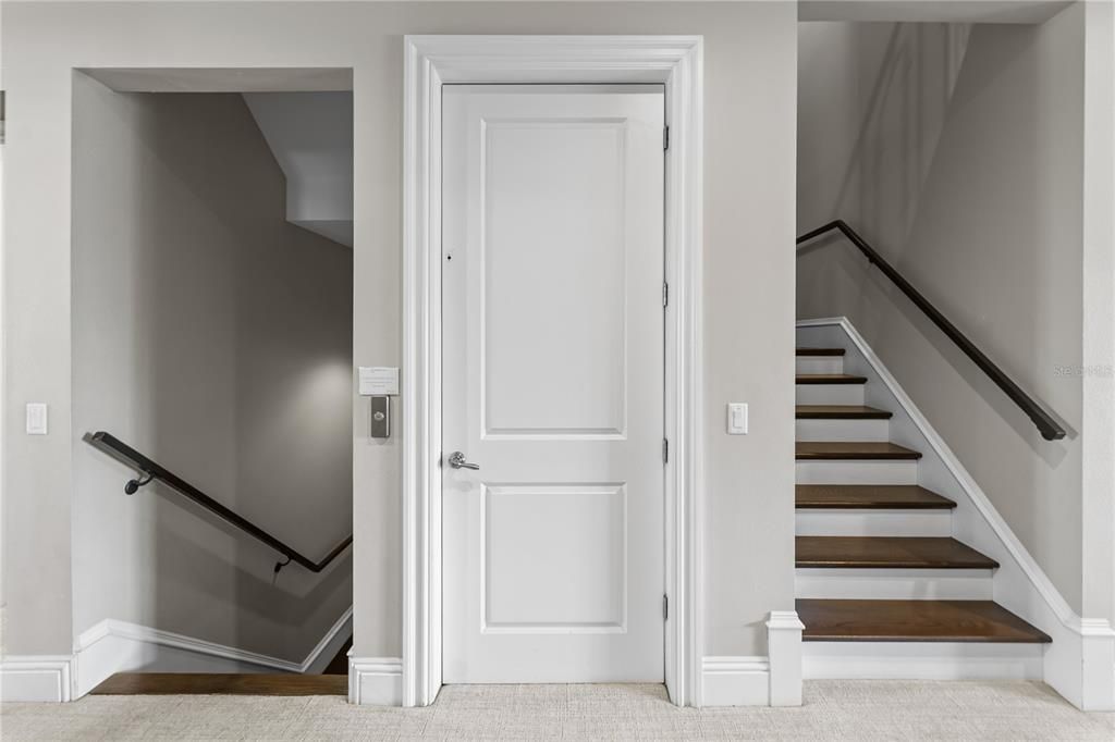 For Sale: $3,175,000 (11 beds, 11 baths, 7901 Square Feet)