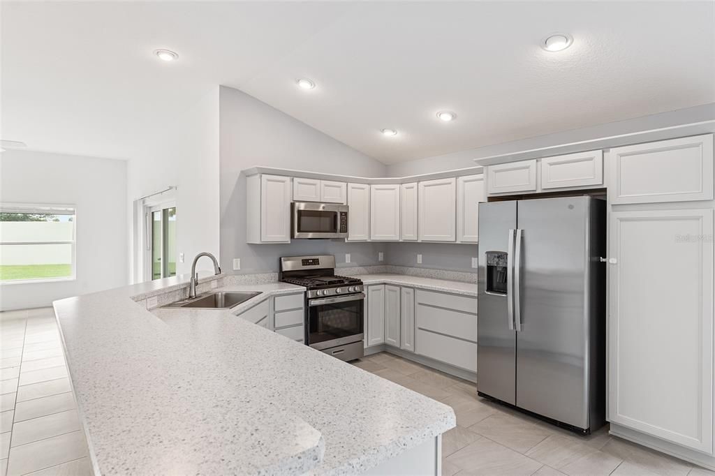 На продажу: $515,000 (3 спален, 2 ванн, 1696 Квадратных фут)