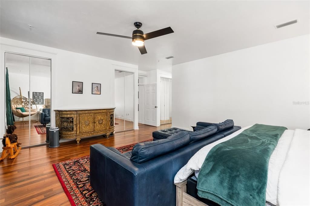 En Venta: $499,000 (3 camas, 2 baños, 2064 Pies cuadrados)