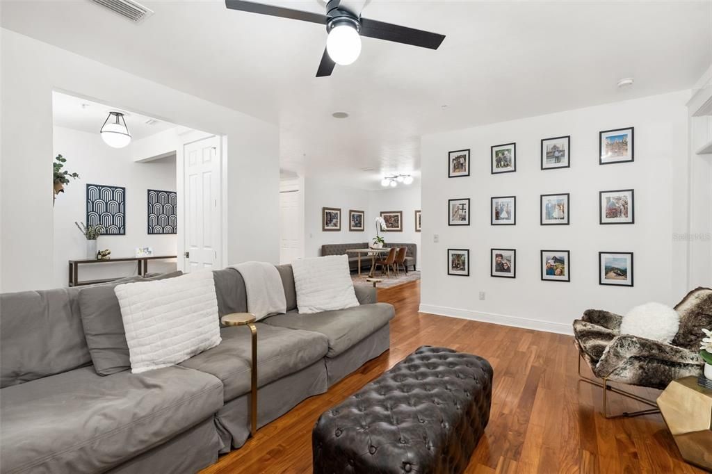 En Venta: $499,000 (3 camas, 2 baños, 2064 Pies cuadrados)