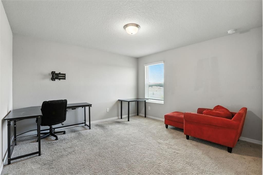 For Sale: $349,990 (4 beds, 2 baths, 2170 Square Feet)