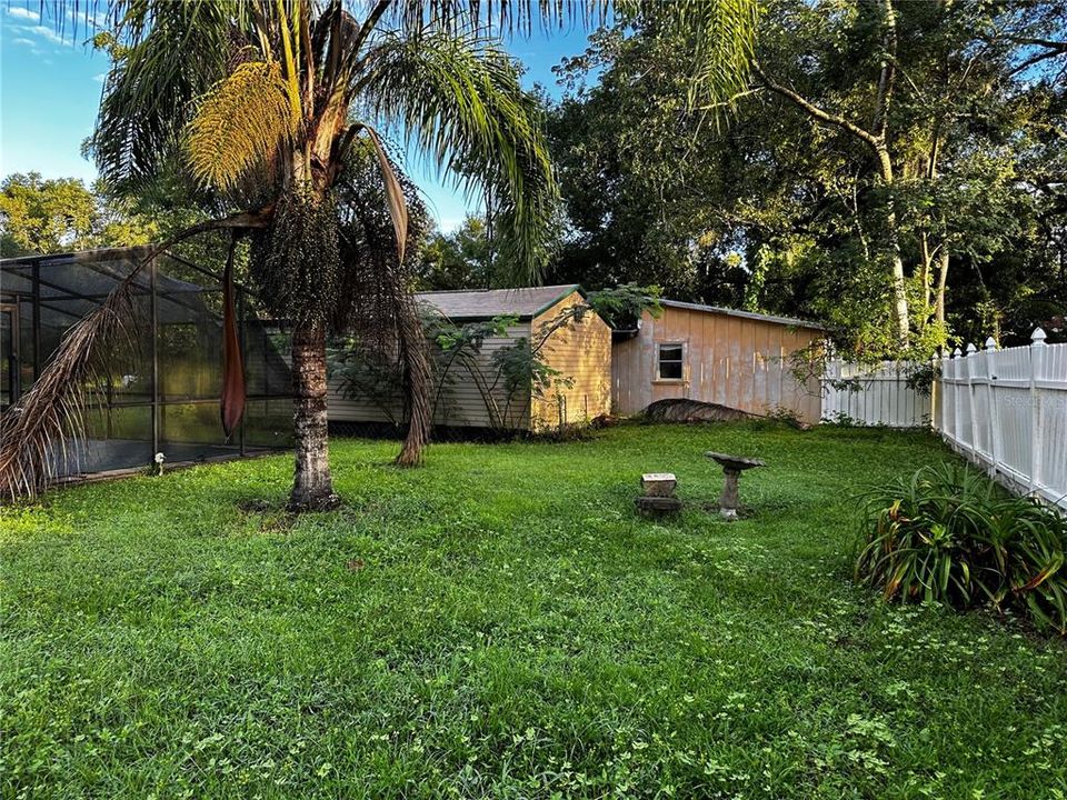 Под контрактом: $209,900 (2 спален, 1 ванн, 1201 Квадратных фут)