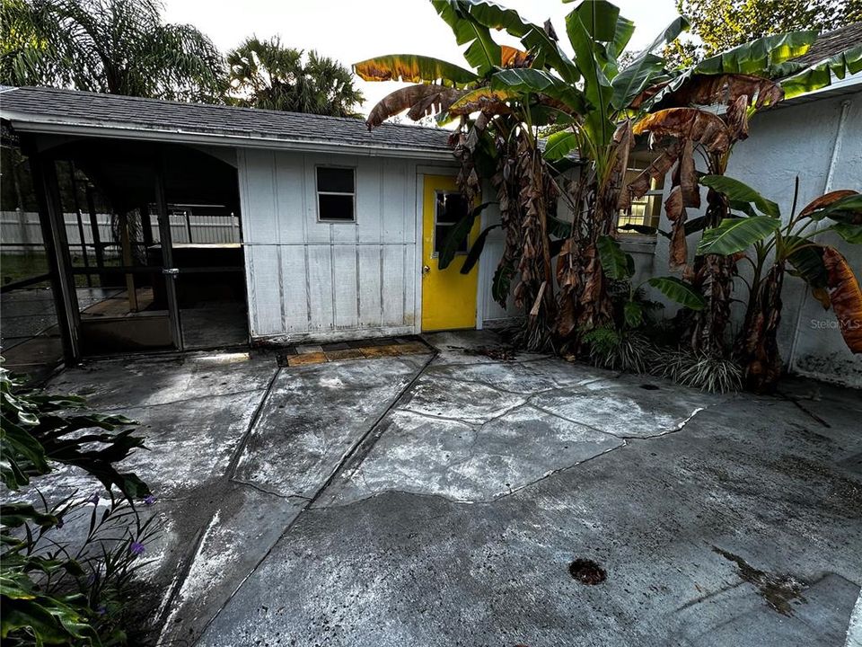 Под контрактом: $209,900 (2 спален, 1 ванн, 1201 Квадратных фут)