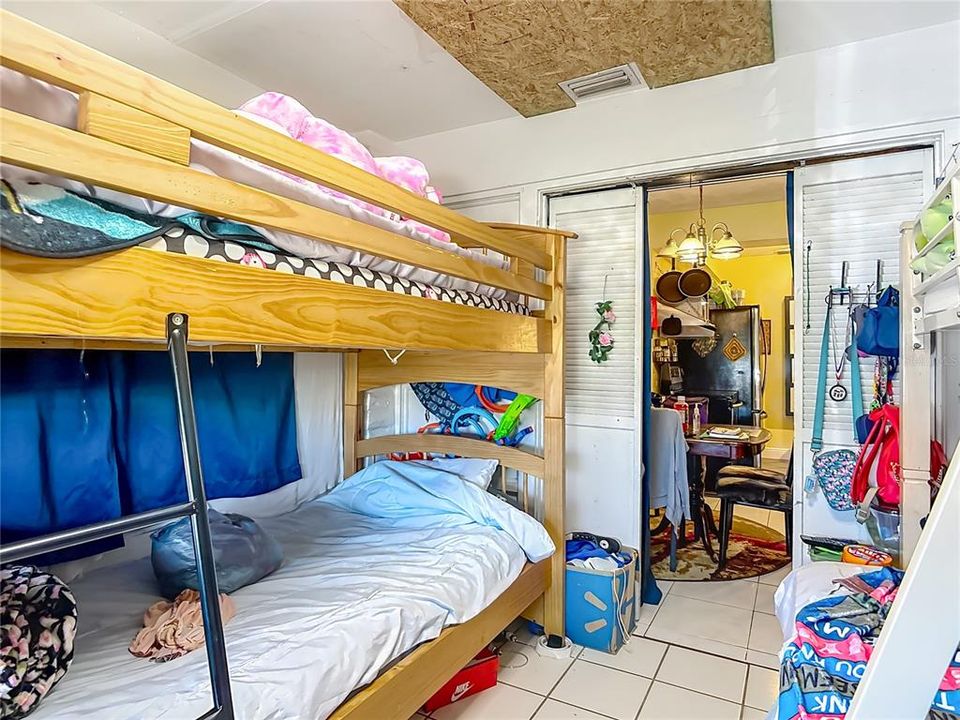 En Venta: $299,900 (3 camas, 1 baños, 1128 Pies cuadrados)