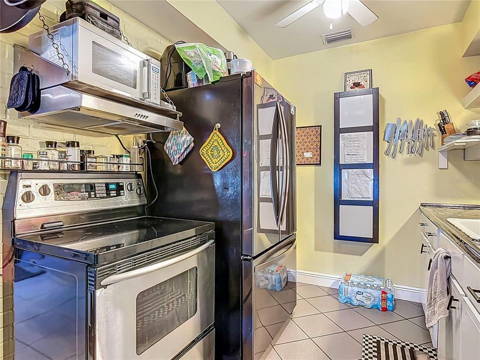 En Venta: $299,900 (3 camas, 1 baños, 1128 Pies cuadrados)