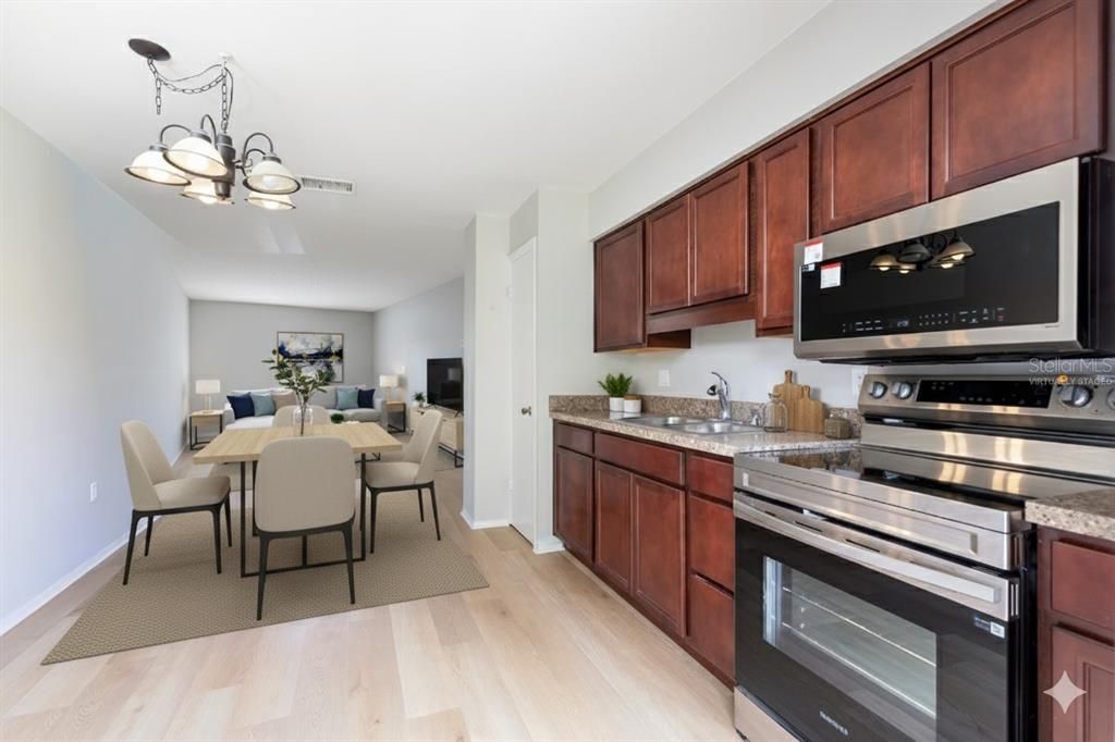 待售: $239,990 (3 贝兹, 2 浴室, 992 平方英尺)