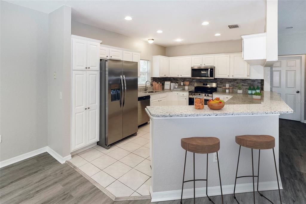 Active With Contract: $249,900 (3 beds, 2 baths, 1627 Square Feet)