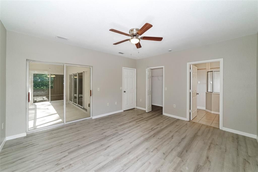 Active With Contract: $249,900 (3 beds, 2 baths, 1627 Square Feet)