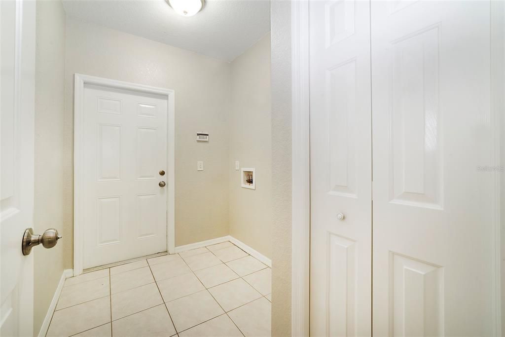 Active With Contract: $249,900 (3 beds, 2 baths, 1627 Square Feet)