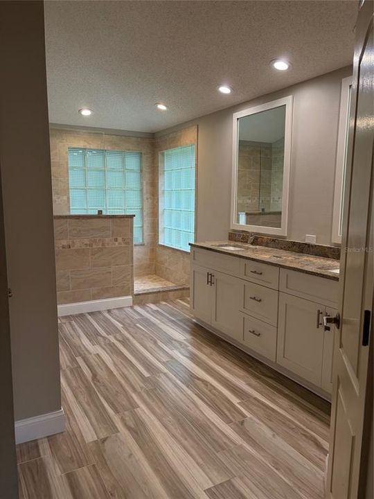 Active With Contract: $569,000 (4 beds, 2 baths, 2491 Square Feet)