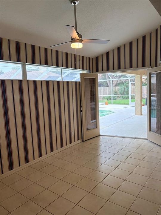 Active With Contract: $569,000 (4 beds, 2 baths, 2491 Square Feet)