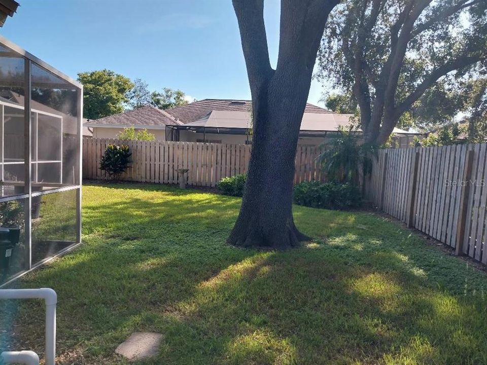 Active With Contract: $569,000 (4 beds, 2 baths, 2491 Square Feet)