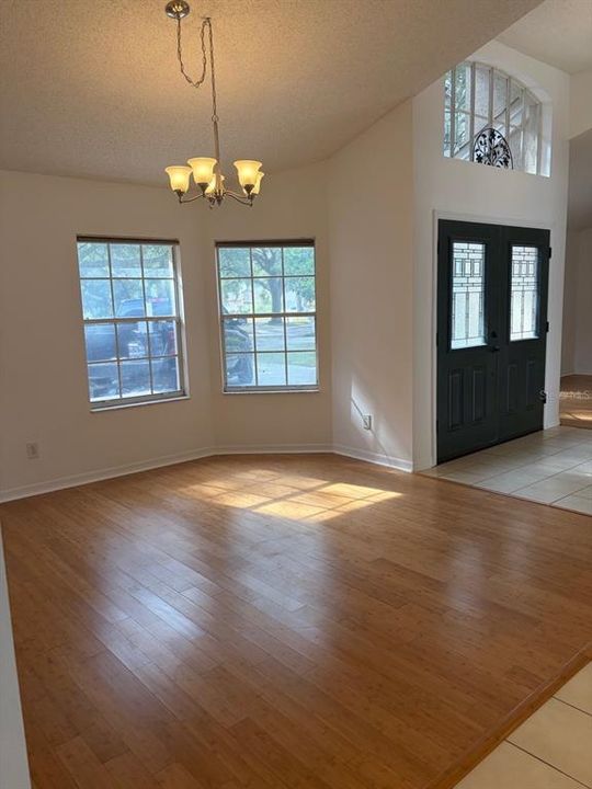 Active With Contract: $569,000 (4 beds, 2 baths, 2491 Square Feet)