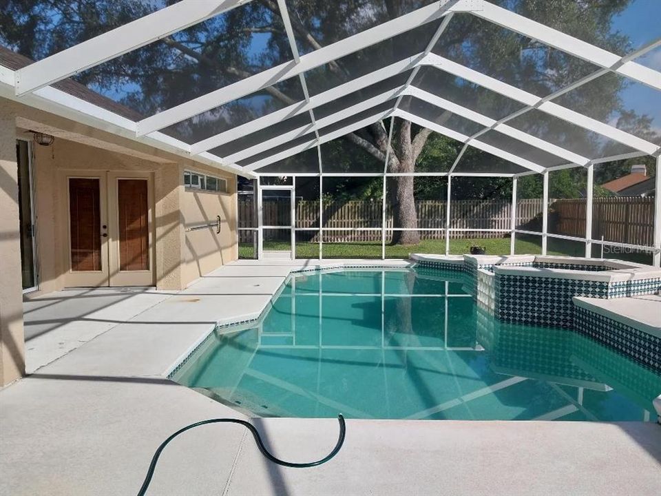 Active With Contract: $569,000 (4 beds, 2 baths, 2491 Square Feet)