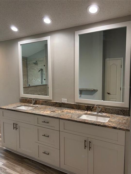 Active With Contract: $569,000 (4 beds, 2 baths, 2491 Square Feet)