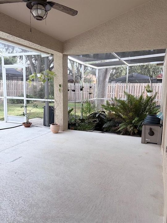 Active With Contract: $569,000 (4 beds, 2 baths, 2491 Square Feet)