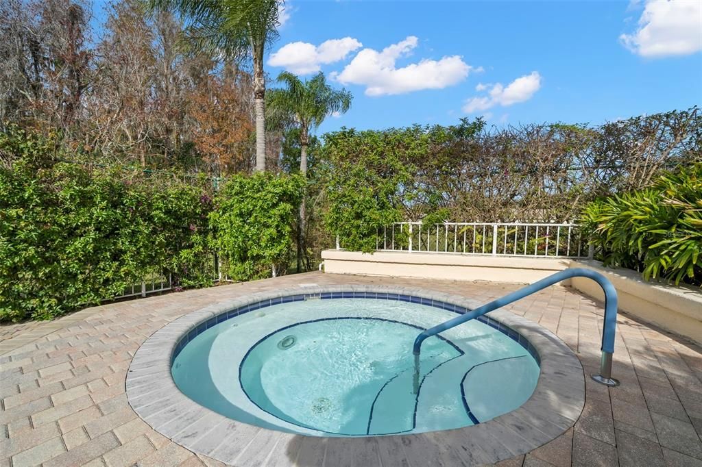 На продажу: $145,000 (2 спален, 2 ванн, 1004 Квадратных фут)