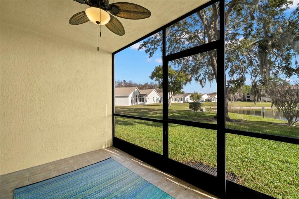 На продажу: $145,000 (2 спален, 2 ванн, 1004 Квадратных фут)