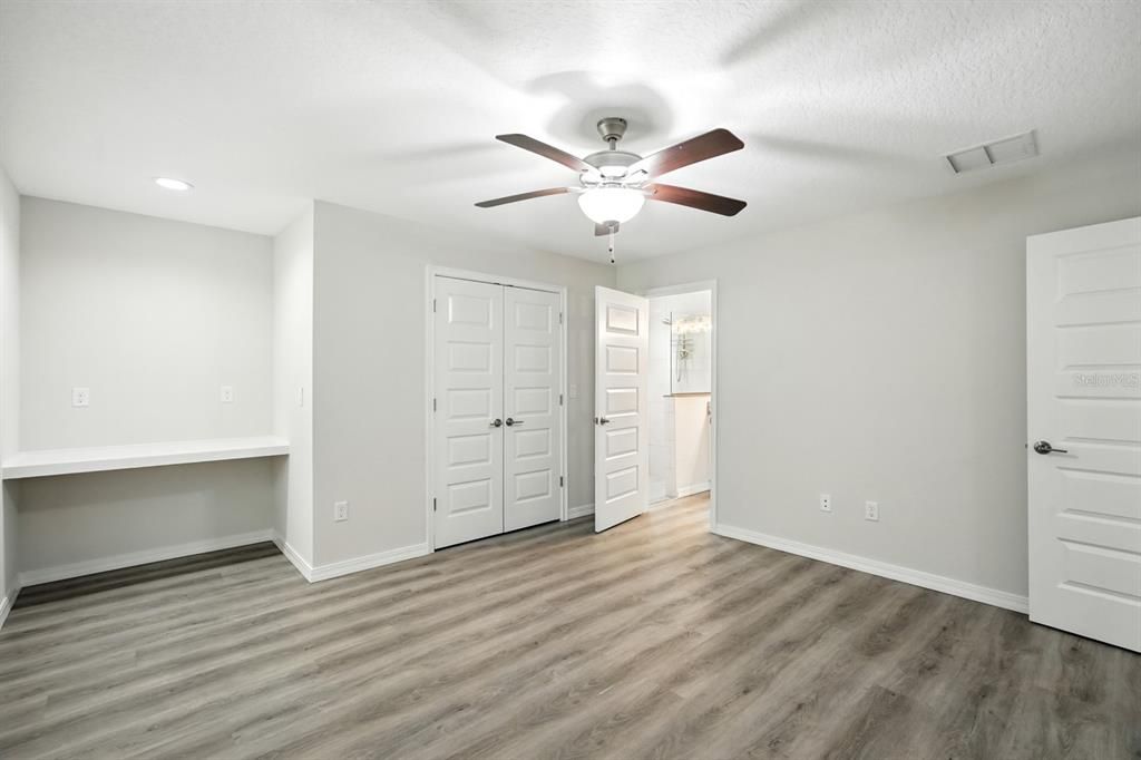 For Sale: $549,000 (6 beds, 0 baths, 3255 Square Feet)