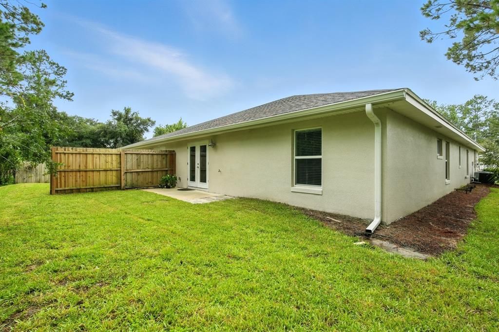 For Sale: $549,000 (6 beds, 0 baths, 3255 Square Feet)