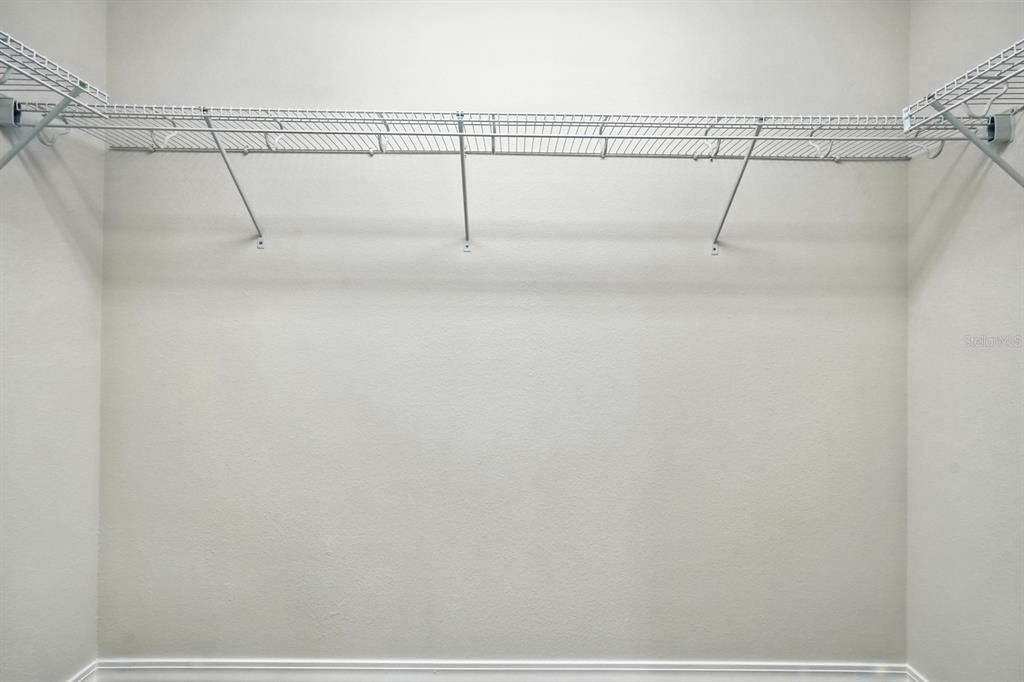 For Sale: $549,000 (6 beds, 0 baths, 3255 Square Feet)