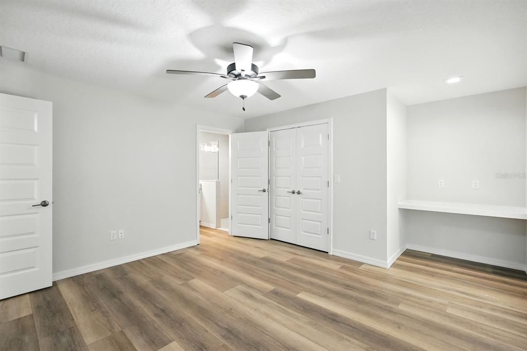 For Sale: $549,000 (6 beds, 0 baths, 3255 Square Feet)