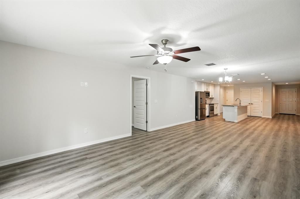 For Sale: $549,000 (6 beds, 0 baths, 3255 Square Feet)