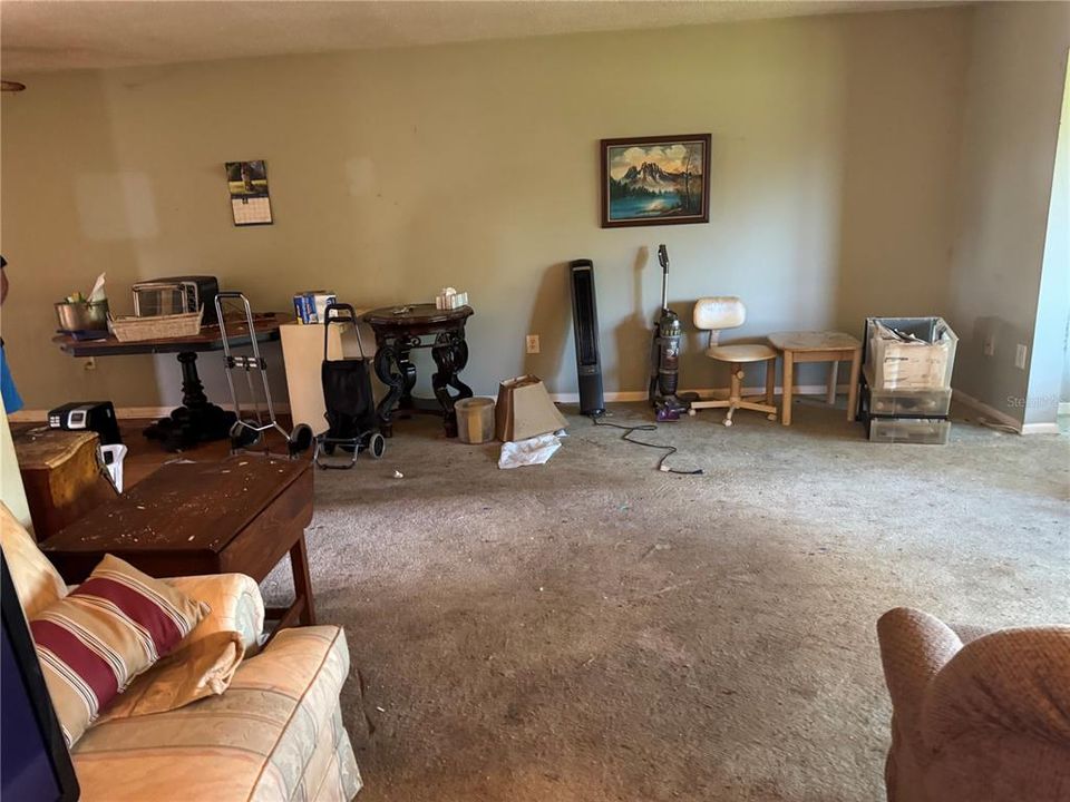 На продажу: $54,500 (1 спален, 1 ванн, 1055 Квадратных фут)