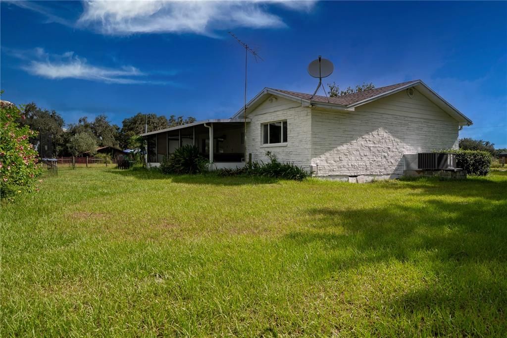 For Sale: $375,000 (3 beds, 2 baths, 2312 Square Feet)