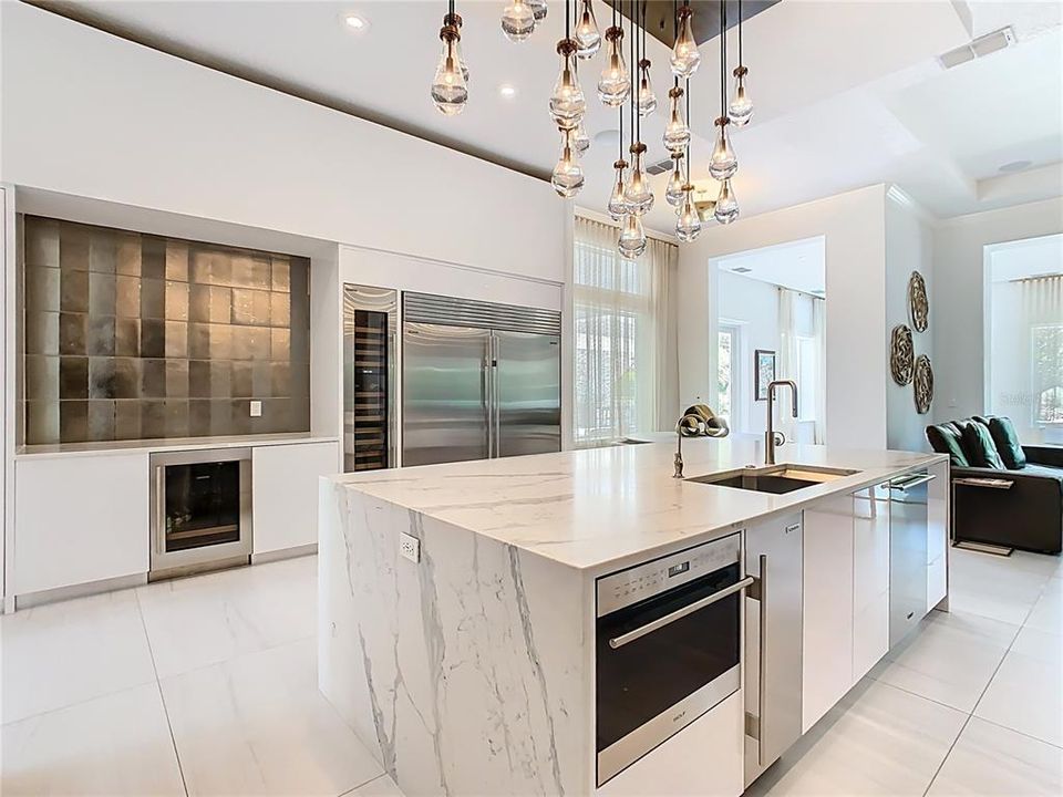 For Sale: $4,499,999 (5 beds, 6 baths, 5718 Square Feet)