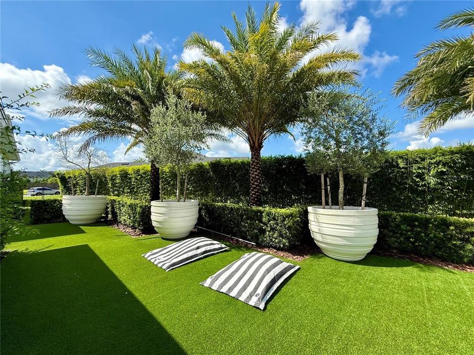 For Sale: $4,499,999 (5 beds, 6 baths, 5718 Square Feet)