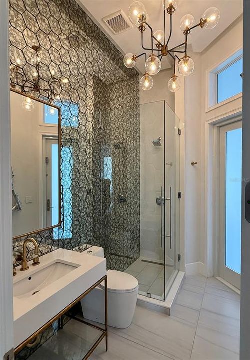 For Sale: $4,499,999 (5 beds, 6 baths, 5718 Square Feet)