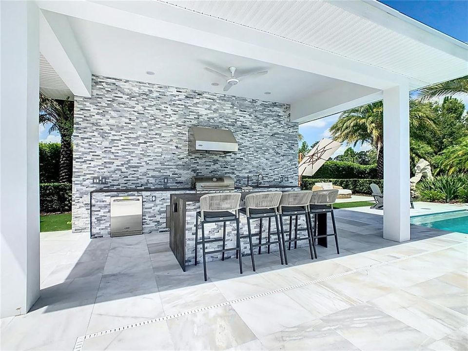 For Sale: $4,499,999 (5 beds, 6 baths, 5718 Square Feet)