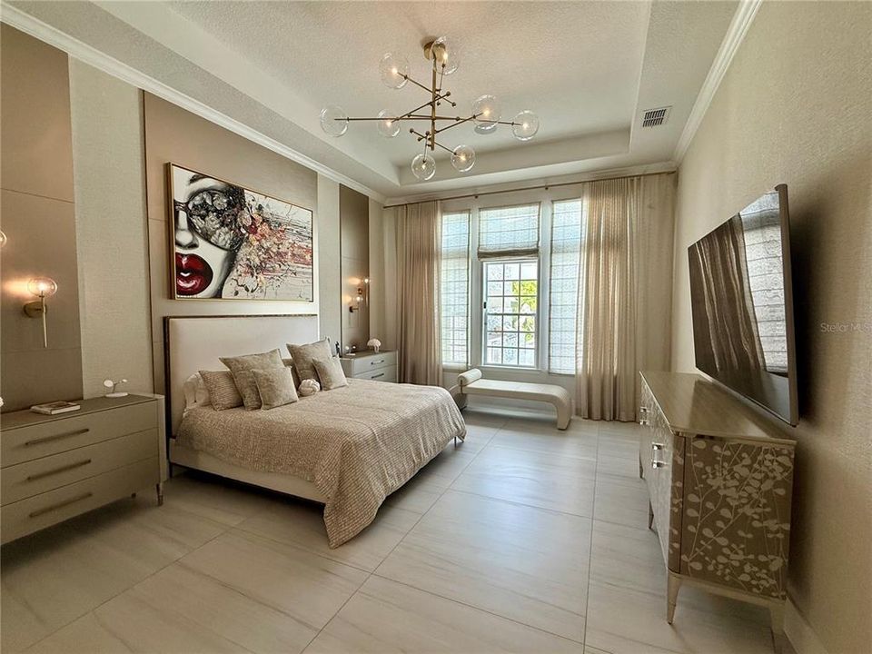 For Sale: $4,499,999 (5 beds, 6 baths, 5718 Square Feet)