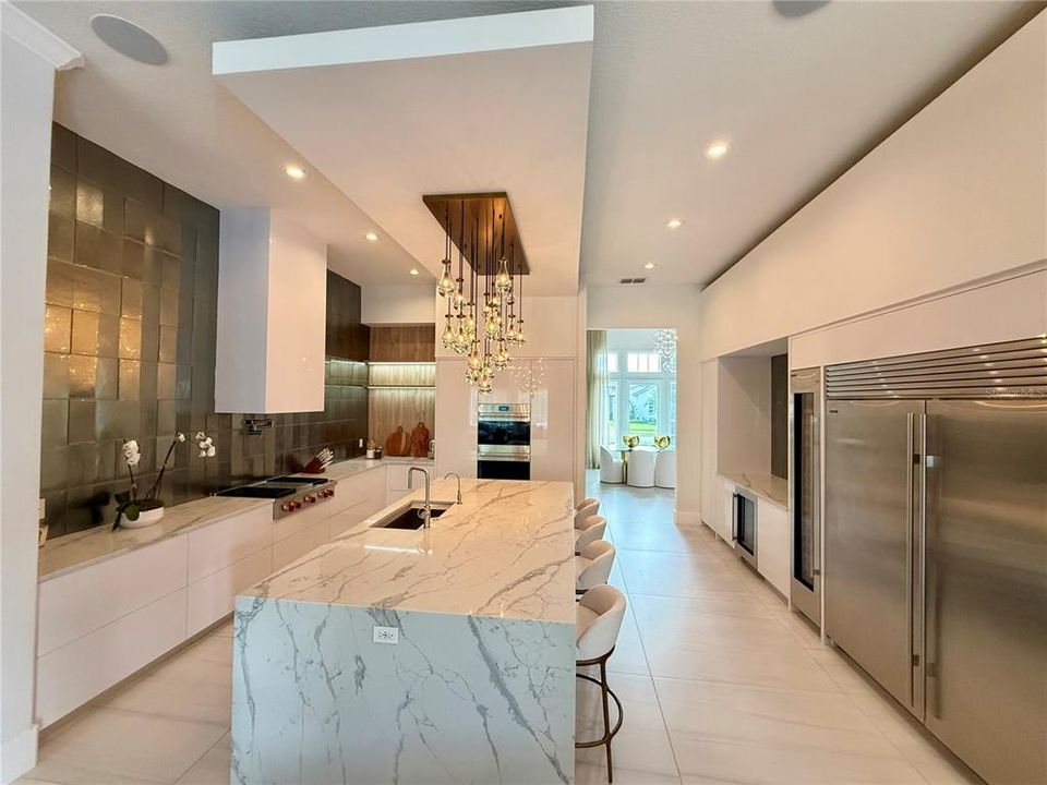 For Sale: $4,499,999 (5 beds, 6 baths, 5718 Square Feet)