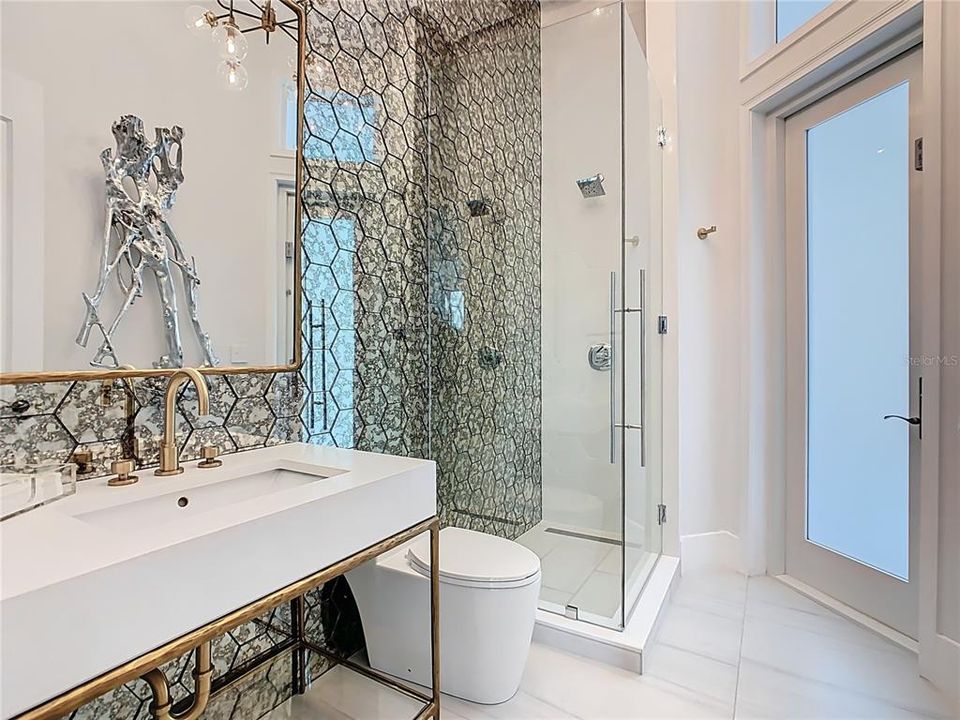 For Sale: $4,499,999 (5 beds, 6 baths, 5718 Square Feet)