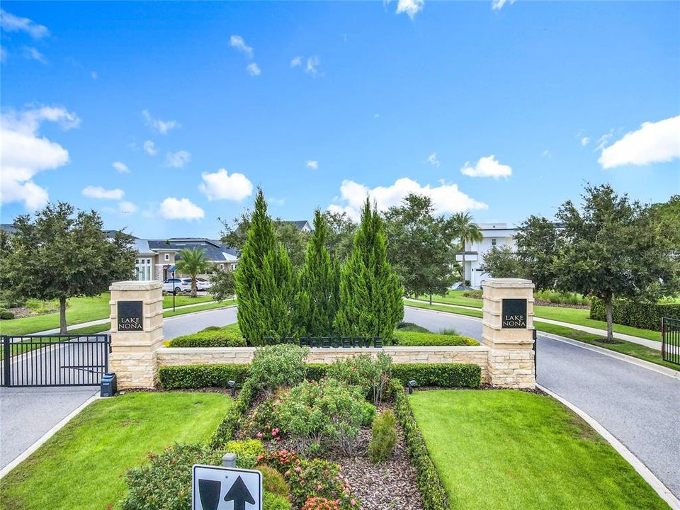 For Sale: $4,499,999 (5 beds, 6 baths, 5718 Square Feet)