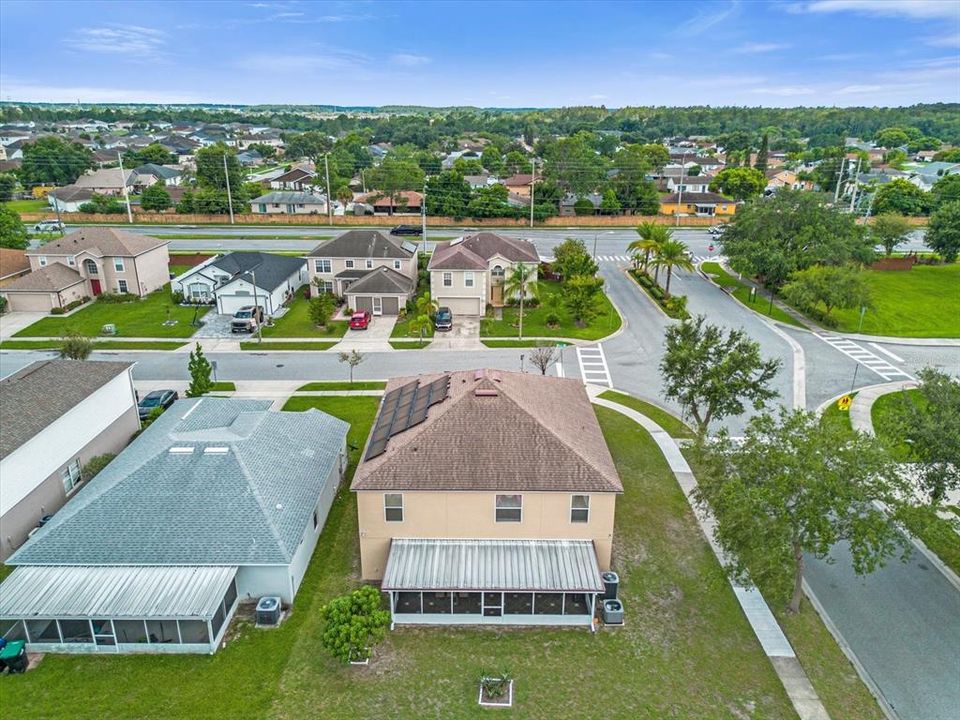 Activo con contrato: $515,000 (4 camas, 3 baños, 2762 Pies cuadrados)