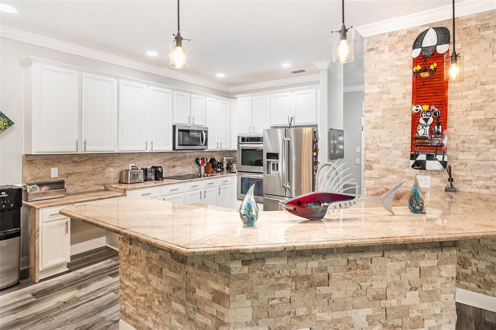 待售: $649,000 (5 贝兹, 3 浴室, 3012 平方英尺)